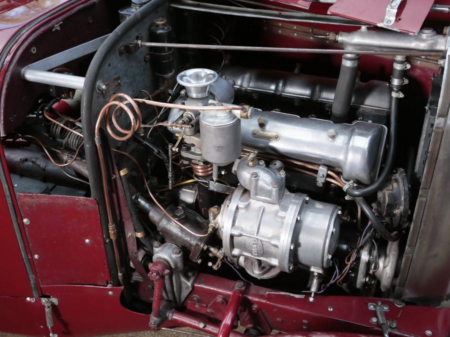 Моторный отсек Lagonda Rapier Supercharged Sports 1936 года  (фото 2 из 3)